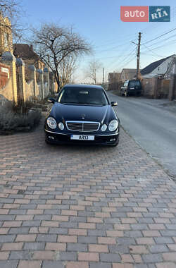 Седан Mercedes-Benz E-Class 2005 в Києві