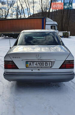 Седан Mercedes-Benz E-Class 1994 в Косове