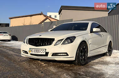 Купе Mercedes-Benz E-Class 2011 в Львові