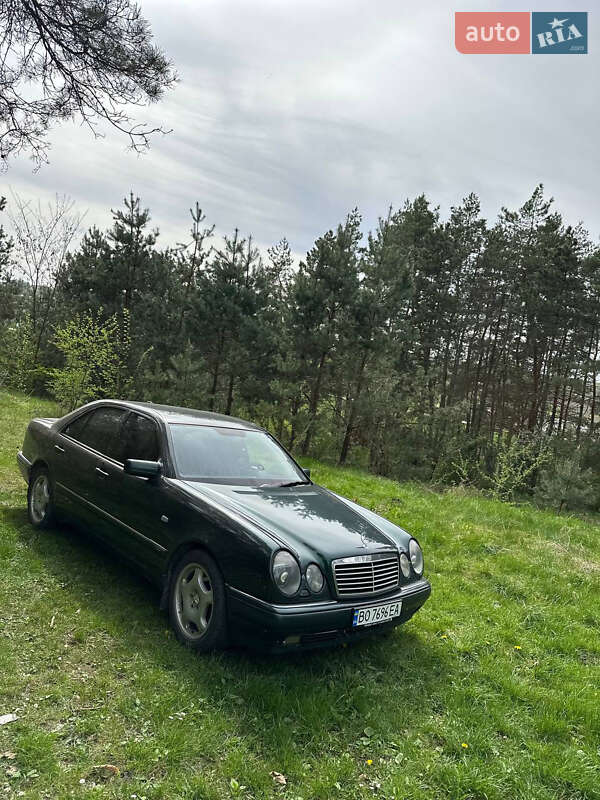 Mercedes-Benz E-Class 1999