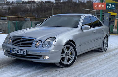 Седан Mercedes-Benz E-Class 2003 в Турке