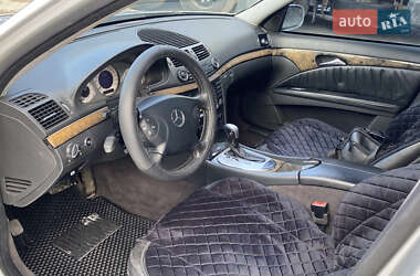 Седан Mercedes-Benz E-Class 2003 в Турке