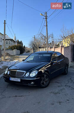 Седан Mercedes-Benz E-Class 2003 в Черновцах