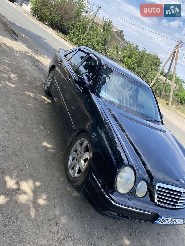 Седан Mercedes-Benz E-Class 2001 в Покровском