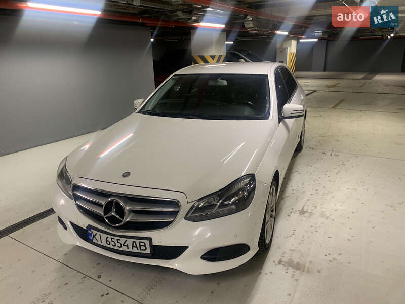 Седан Mercedes-Benz E-Class 2015 в Києві