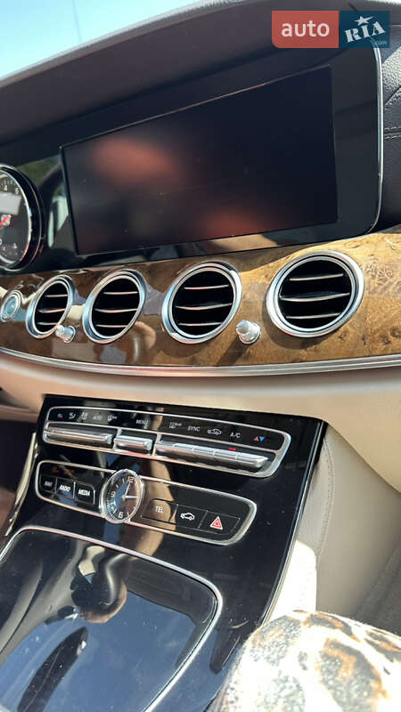 Универсал Mercedes-Benz E-Class 2018 в Нововолынске