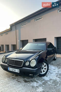 Седан Mercedes-Benz E-Class 1996 в 