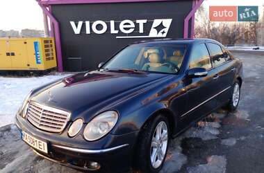 Седан Mercedes-Benz E-Class 2002 в Києві