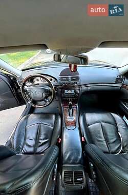 Седан Mercedes-Benz E-Class 2003 в Одесі