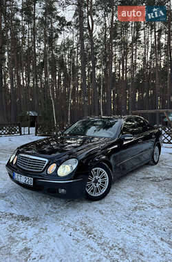 Седан Mercedes-Benz E-Class 2003 в Маневичах