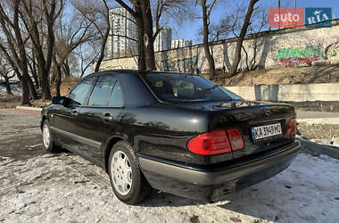 Седан Mercedes-Benz E-Class 1999 в Києві