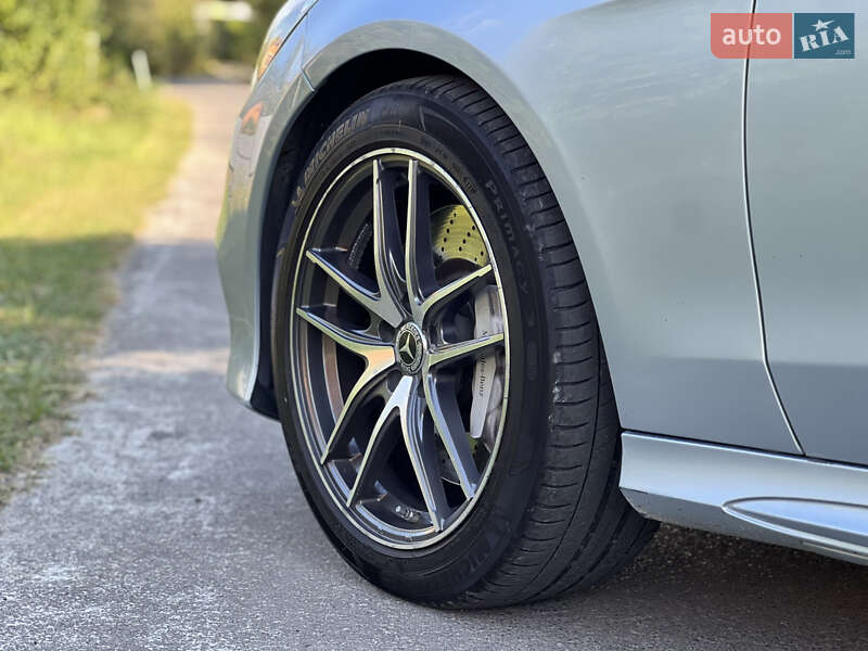 Седан Mercedes-Benz E-Class 2015 в Сваляве