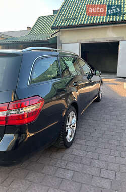 Универсал Mercedes-Benz E-Class 2012 в 