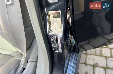 Седан Mercedes-Benz E-Class 2012 в 