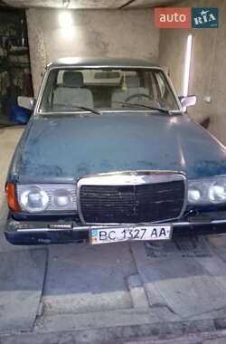 Седан Mercedes-Benz E-Class 1978 в Калуші