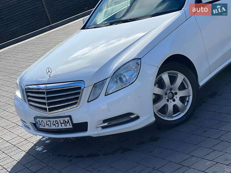 Универсал Mercedes-Benz E-Class 2012 в Хусте