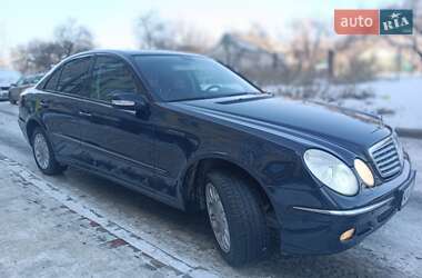 Седан Mercedes-Benz E-Class 2005 в Днепре