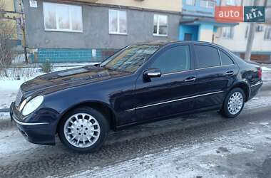 Седан Mercedes-Benz E-Class 2005 в Днепре