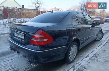 Седан Mercedes-Benz E-Class 2005 в Днепре