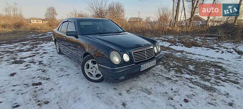 Mercedes-Benz E-Class 1996