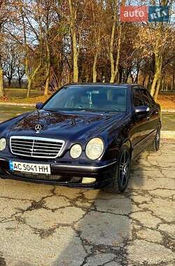 Седан Mercedes-Benz E-Class 2001 в Луцьку