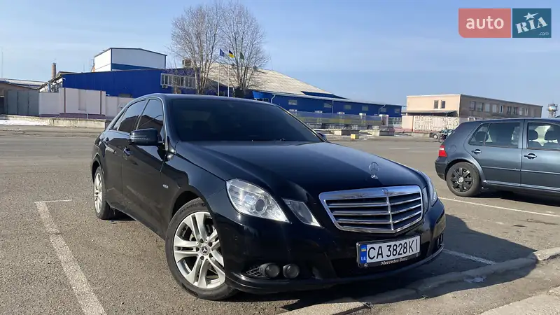 Mercedes-Benz E-Class 2011 VIN WDD2120021A493674 фото оголошення 12 з 44