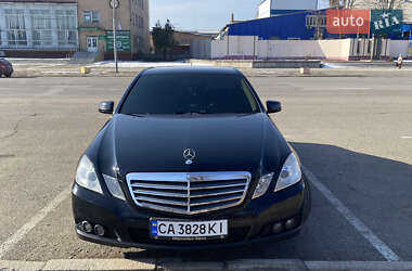 Седан Mercedes-Benz E-Class 2010 в Чорнобаї