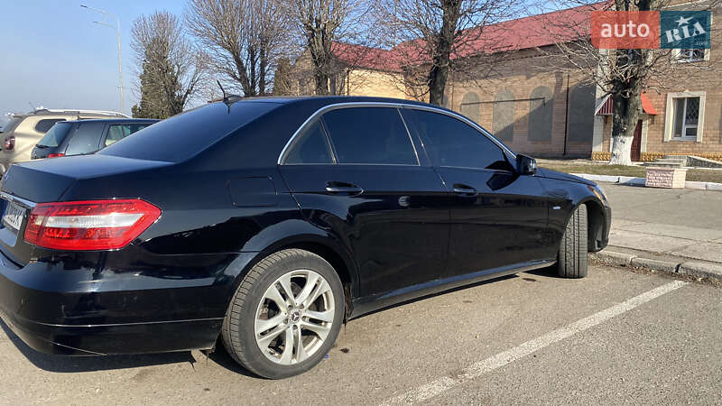 Седан Mercedes-Benz E-Class 2010 в Чернобае