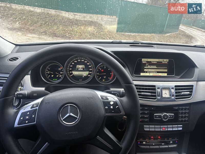 Седан Mercedes-Benz E-Class 2014 в Киеве