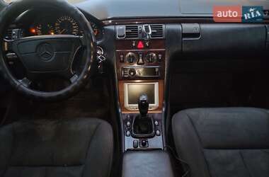 Седан Mercedes-Benz E-Class 1997 в 