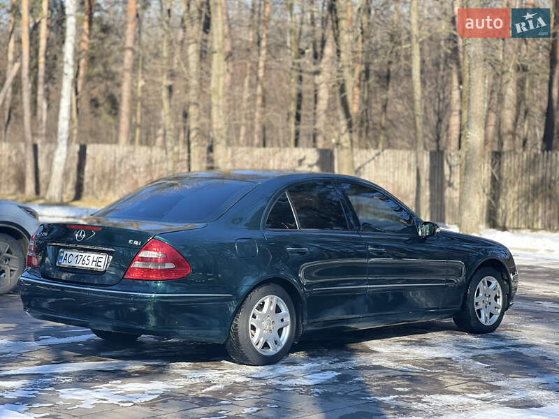 Седан Mercedes-Benz E-Class 2003 в Луцке
