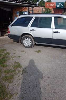 Универсал Mercedes-Benz E-Class 1996 в  фото 8 Универсал Mercedes-Benz E-Class 1996 в