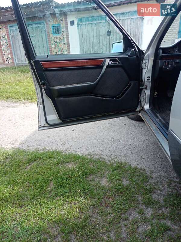Универсал Mercedes-Benz E-Class 1996 в Понинке