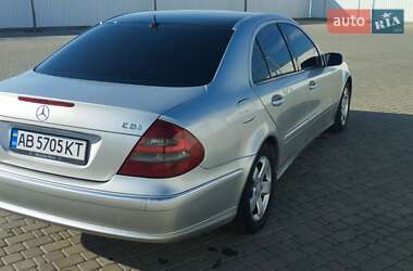 Седан Mercedes-Benz E-Class 2004 в Гайсине