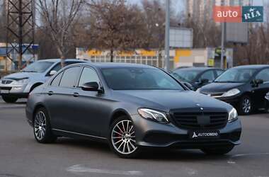 Седан Mercedes-Benz E-Class 2016 в Киеве