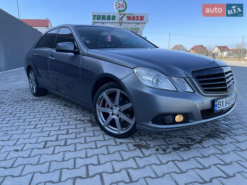 Седан Mercedes-Benz E-Class 2011 в Каменец-Подольском
