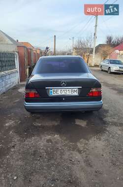 Седан Mercedes-Benz E-Class 1995 в Миколаєві