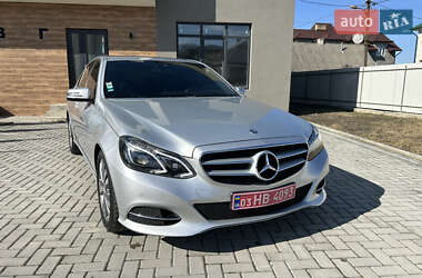 Седан Mercedes-Benz E-Class 2014 в Чернівцях