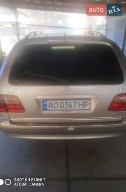 Універсал Mercedes-Benz E-Class 2001 в 
