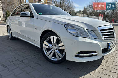 Седан Mercedes-Benz E-Class 2011 в Вінниці