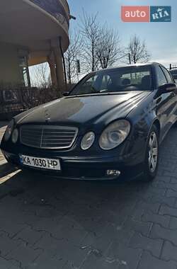 Седан Mercedes-Benz E-Class 2003 в Києві