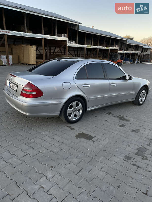 Седан Mercedes-Benz E-Class 2003 в Сокирянах
