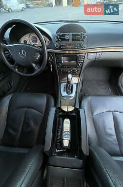 Седан Mercedes-Benz E-Class 2003 в 
