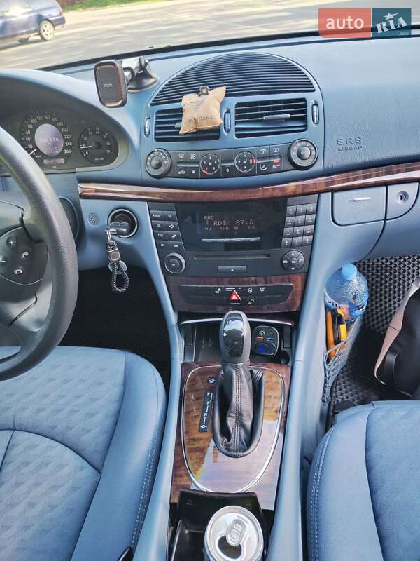 Седан Mercedes-Benz E-Class 2003 в Івано-Франківську