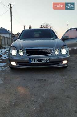 Седан Mercedes-Benz E-Class 2004 в Городенке