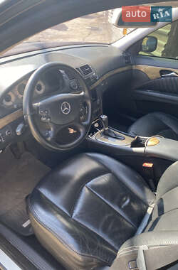 Седан Mercedes-Benz E-Class 2007 в 