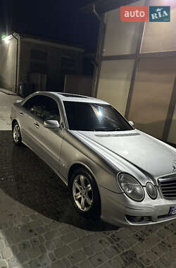 Седан Mercedes-Benz E-Class 2002 в Тернополі