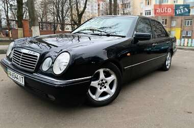 Седан Mercedes-Benz E-Class 1998 в Харкові