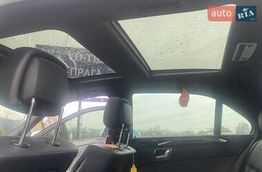 Седан Mercedes-Benz E-Class 2012 в  фото 16 Седан Mercedes-Benz E-Class 2012 в