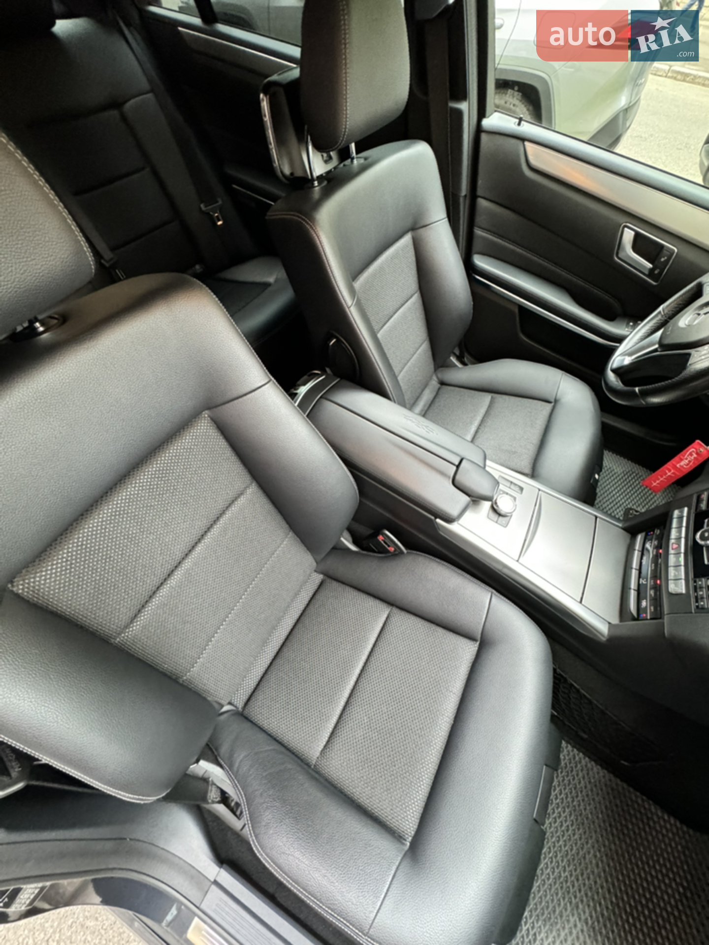 2013 Mercedes-Benz E-klasse - мініатюра 3
